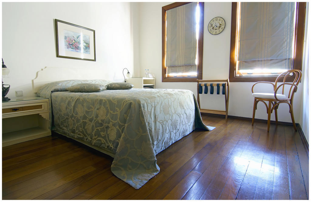 Minyon Hotel Antalya Kültér fotó